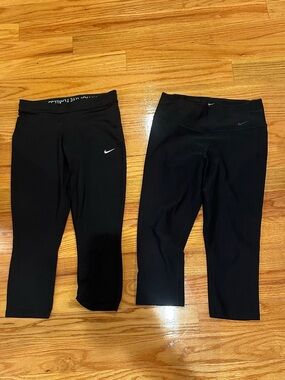 Nike Black Women's Capri Workout Leggings Duo